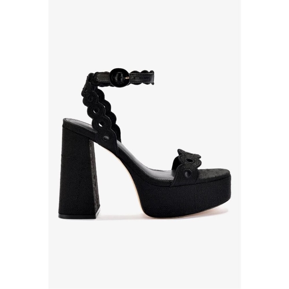 Larroude Black Scalloped Platform Sandals new in box!
